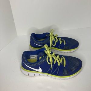 Nike flex 2014 run, youth size 6.